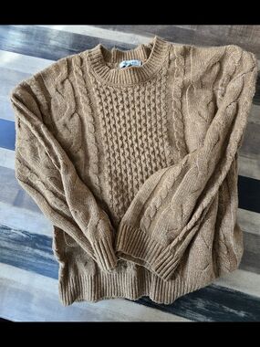 Women's s Cable Knit Crewneck Sweater - Camel